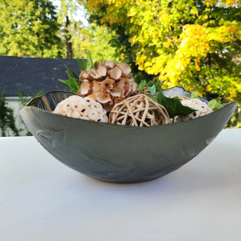 Vintage Monna Art Glass Avocado‎ Green Dish Bowl 9.5in